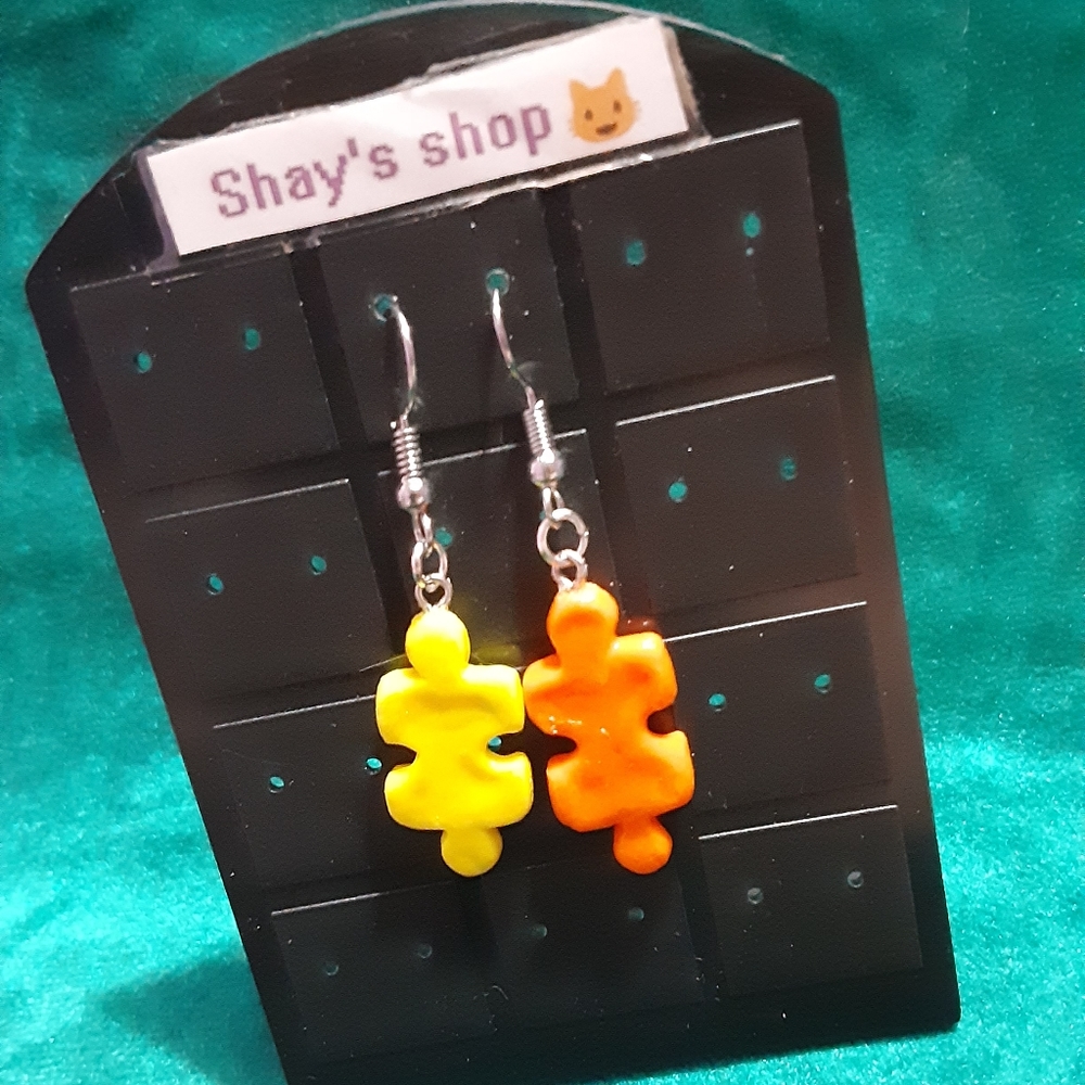 Puzzle earrings
